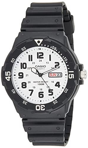 Casio Montre à quartz classique en résine